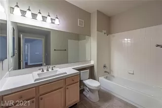 Photo #3: 2640339 Listing