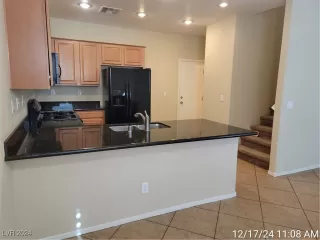 Photo #6: 2640364 Listing 