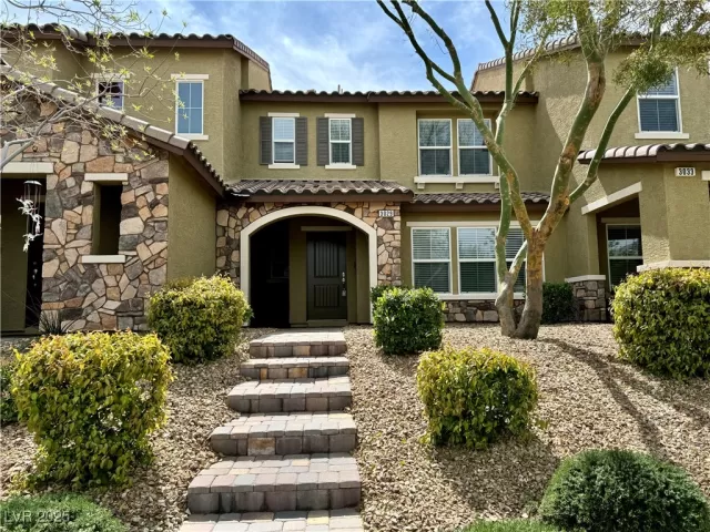 MLS: 2640367 Condo For Sale