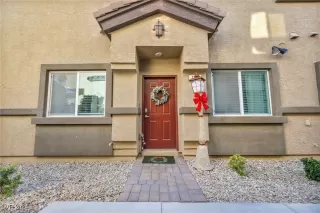 Photo #4: 2640385 Listing