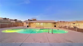 Photo #4: 2640394 Listing