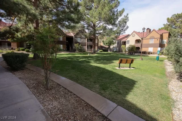 MLS: 2640433 Condo For Sale