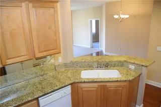 Photo #3: 2640434 Listing 