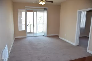 Photo #6: 2640434 Listing 