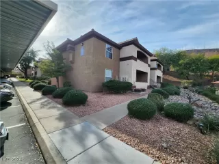 Photo #1: 2640482 Listing 