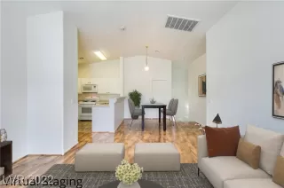 Photo #2: 2640488 Listing 