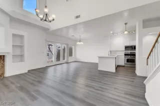 Photo #3: 2640518 Listing 