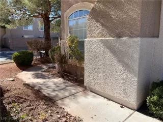 Photo #2: 2640520 Listing 