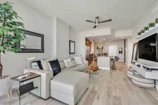 Photo #3: 2640525 Listing 