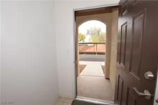 Photo #4: 2640550 Listing 