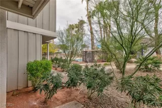 Photo #4: 2640551 Listing