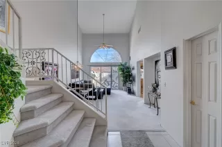 Photo #6: 2640560 Listing 