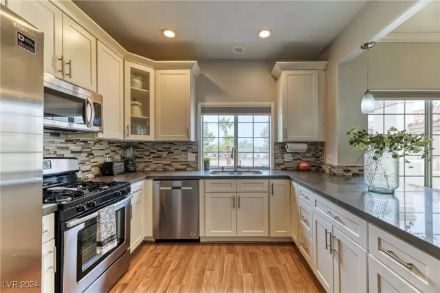 MLS: 2640570 Condo For Sale