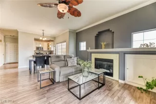 Photo #5: 2640570 Listing