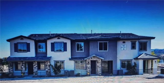 MLS: 2640574 Condo For Sale