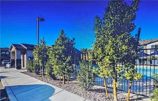 Photo #2: 2640574 Listing