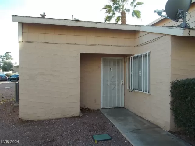 MLS: 2640619 Condo For Sale