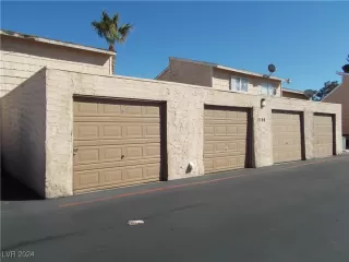 Photo #1: 2640619 Listing 