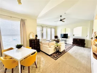 Photo #6: 2640621 Listing 