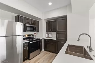 Photo #1: 2640628 Listing