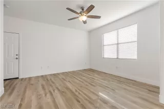 Photo #5: 2640628 Listing