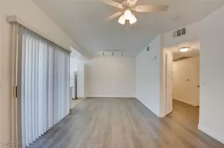 Photo #5: 2640645 Listing 