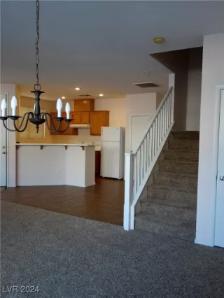 Photo #1: 2640653 Listing 