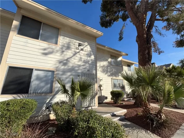 MLS: 2640657 Condo For Sale