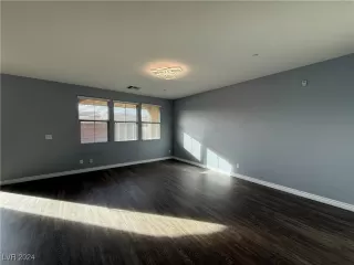 Photo #4: 2640661 Listing 