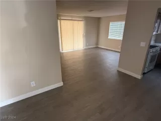 Photo #1: 2640669 Listing 