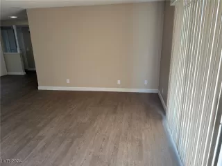 Photo #2: 2640669 Listing 