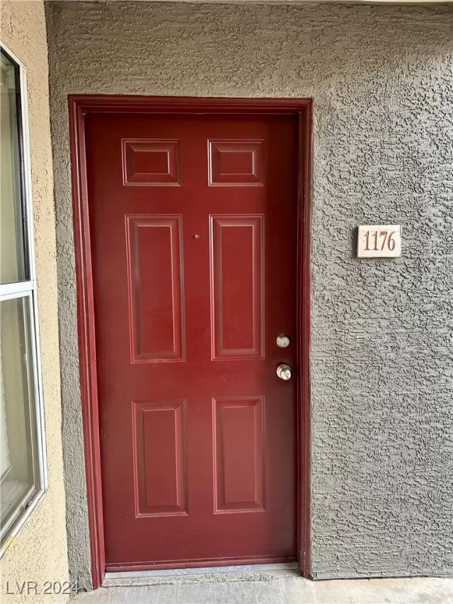 MLS: 2640671 Condo For Sale