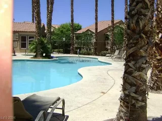 Photo #1: 2640689 Listing 