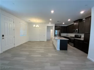 Photo #4: 2640697 Listing 