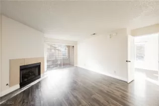 Photo #1: 2640737 Listing 