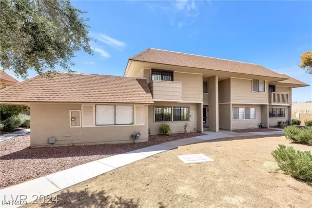 MLS: 2640754 Condo For Sale