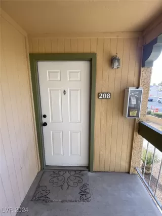 Photo #1: 2640758 Listing 