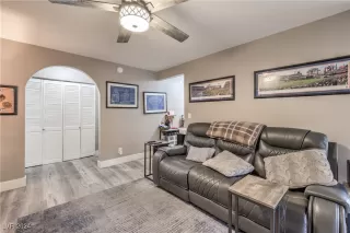 Photo #5: 2640763 Listing 