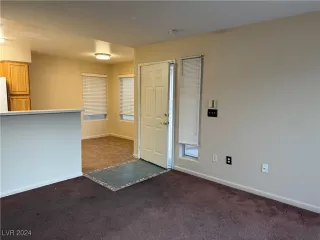 Photo #1: 2640794 Listing 