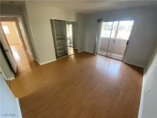 Photo #4: 2640798 Listing 