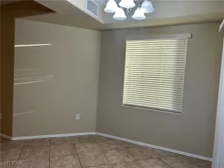 Photo #3: 2640811 Listing 