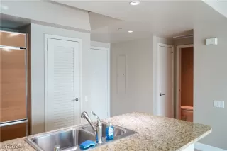 Photo #2: 2640873 Listing 