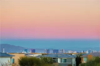 Photo #3: 2640911 Listing 