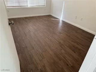 Photo #6: 2640949 Listing 