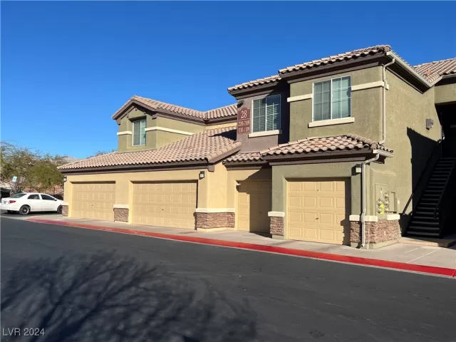 MLS: 2640956 Condo For Sale