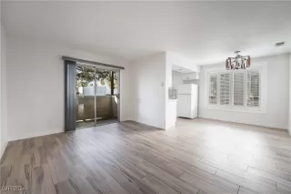 Photo #5: 2641041 Listing 