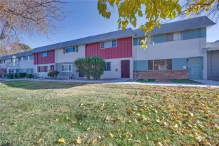 Photo #3: 2641075 Listing