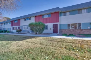 Photo #4: 2641075 Listing