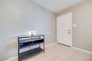 Photo #5: 2641075 Listing