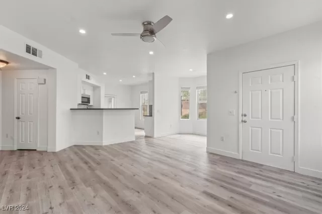 MLS: 2641097 Condo For Sale